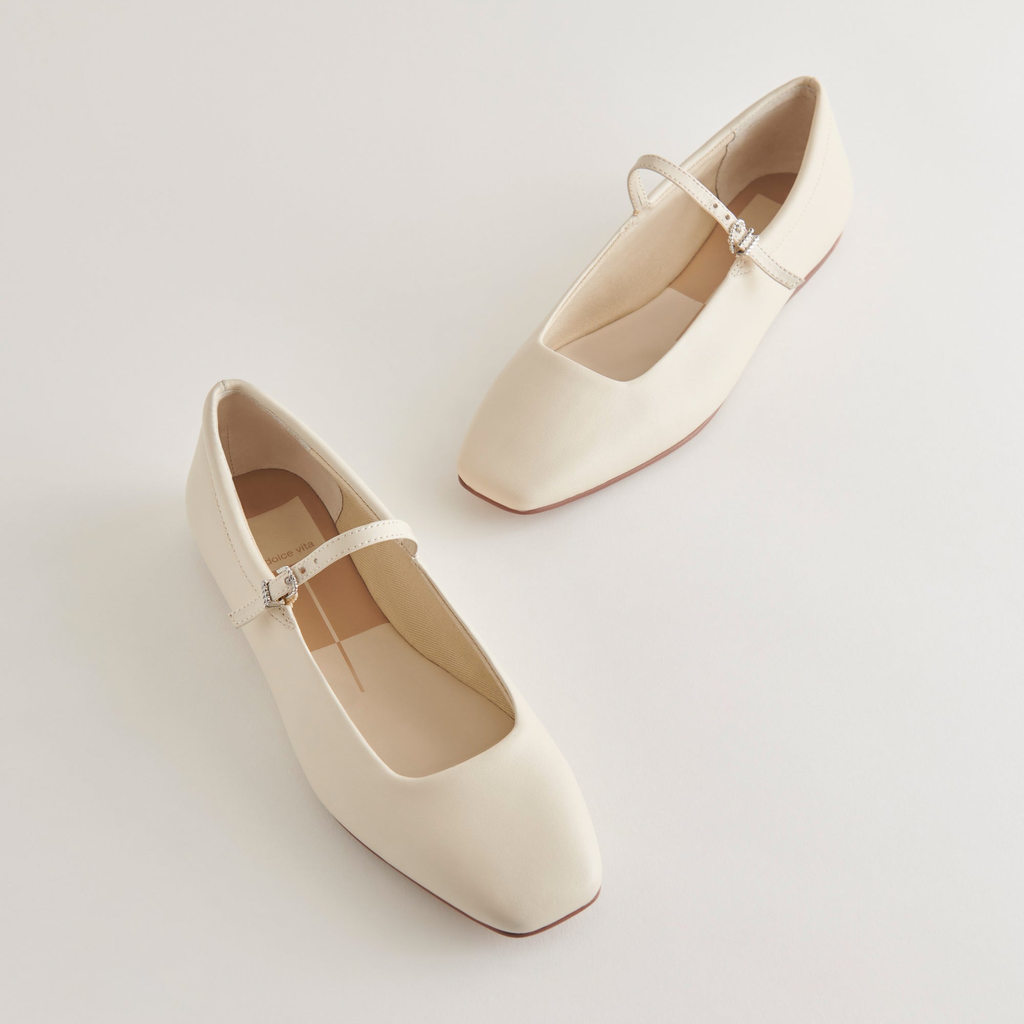 Reyes Ivory Leather Ballet Flats